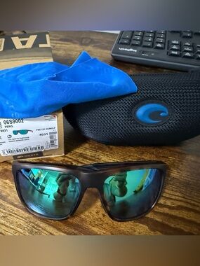 Costa Matte Tortoise Sunglasses with 580 Green Mirror Lenses *New without tags